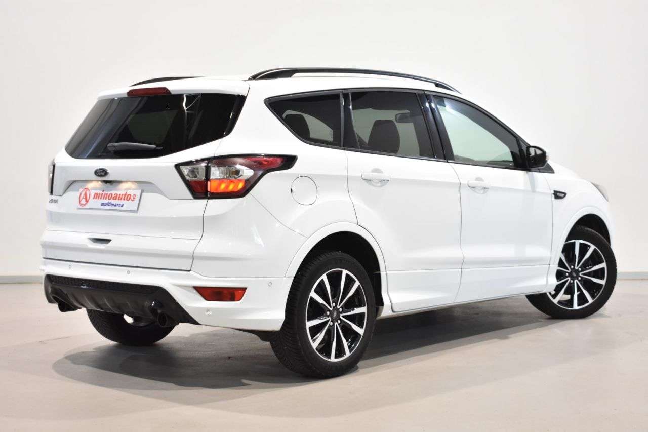 FORD KUGA en Minoautos