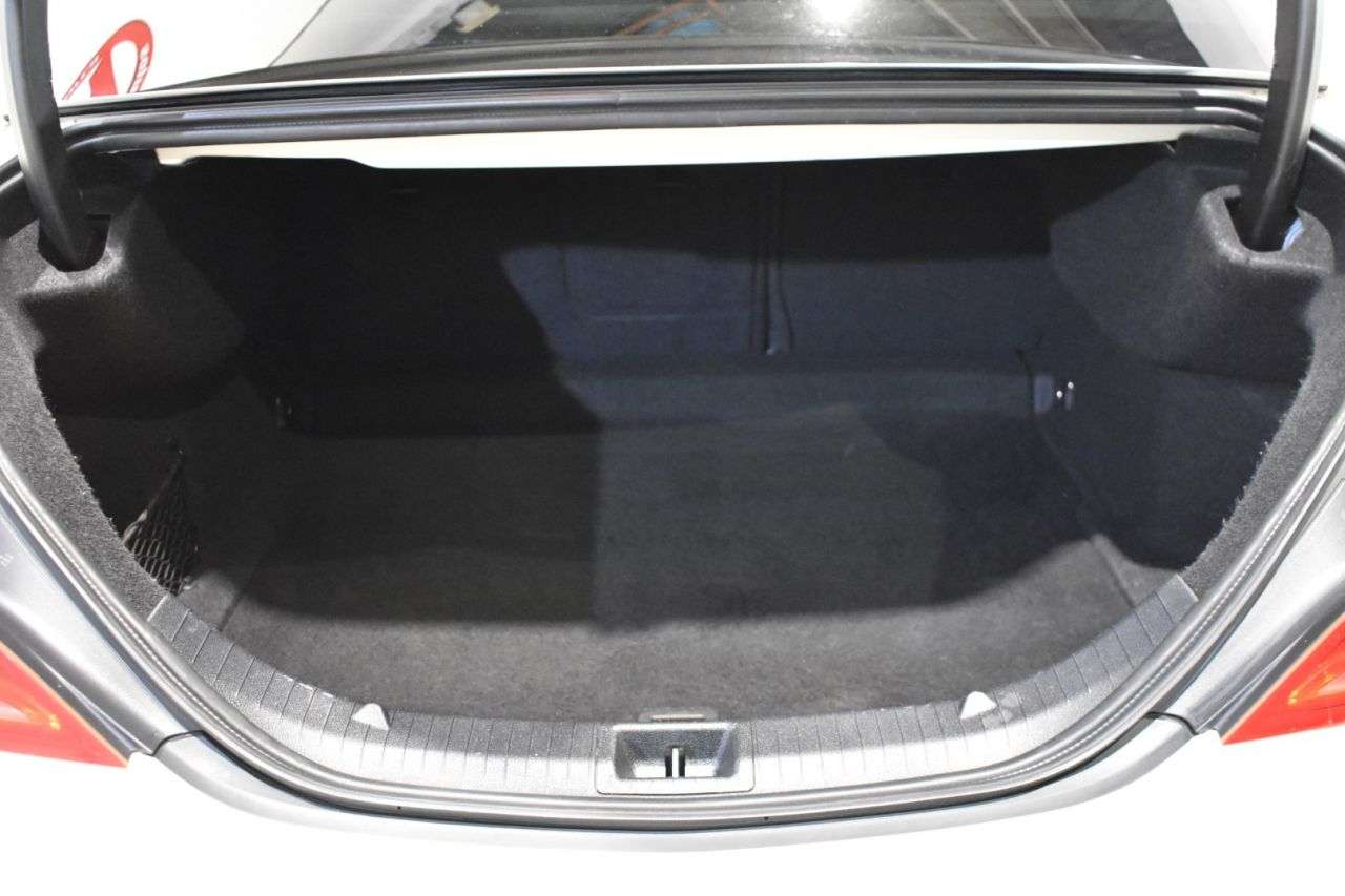 MERCEDES-BENZ CLASE CLA en Minoautos