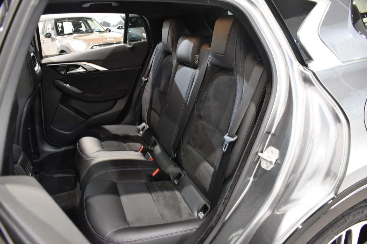 INFINITI Q30S en Minoautos