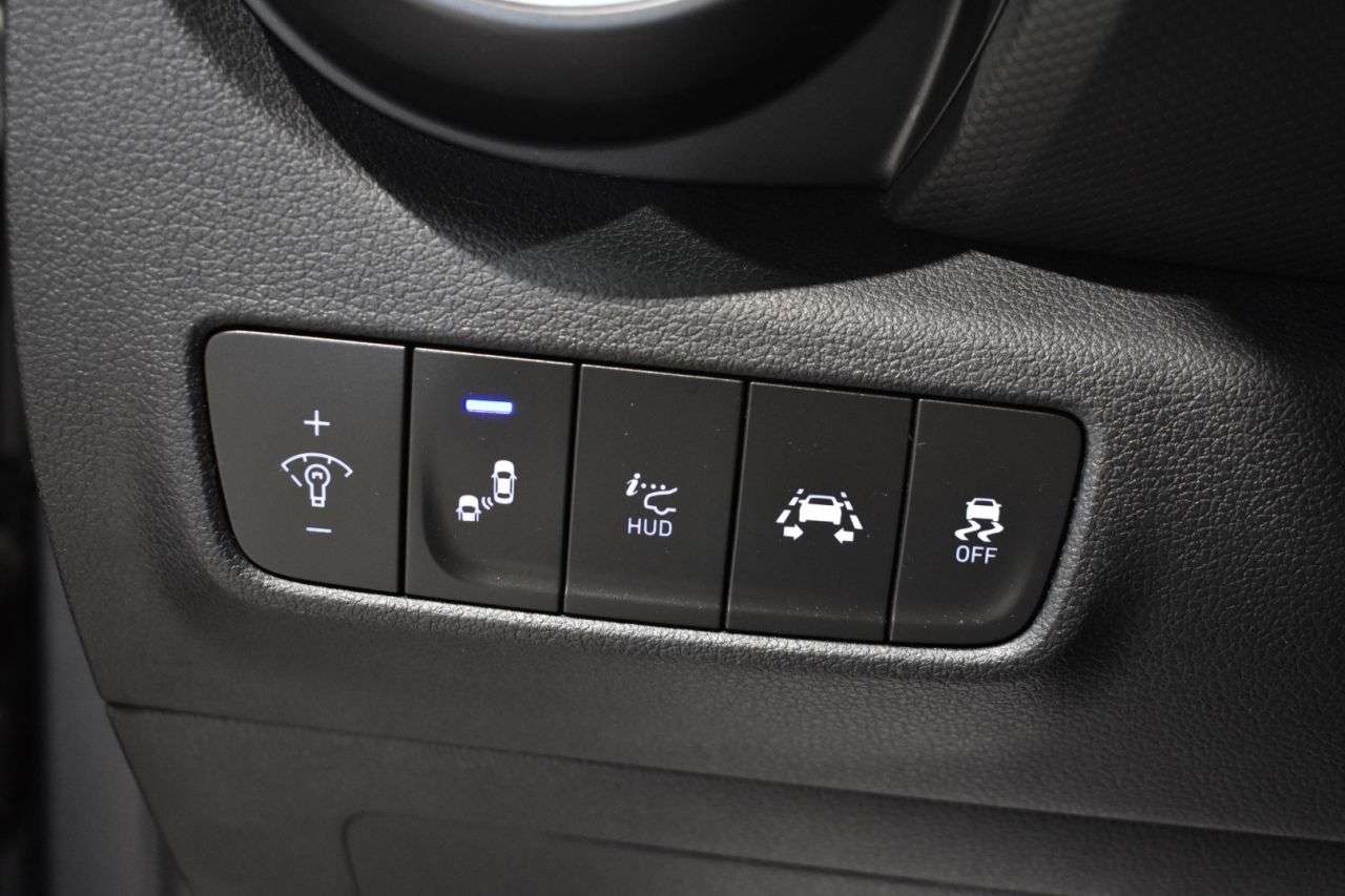 HYUNDAI KONA en Minoautos