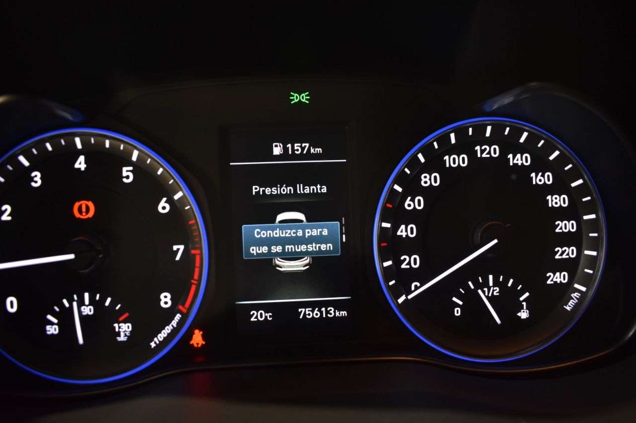 HYUNDAI KONA en Minoautos