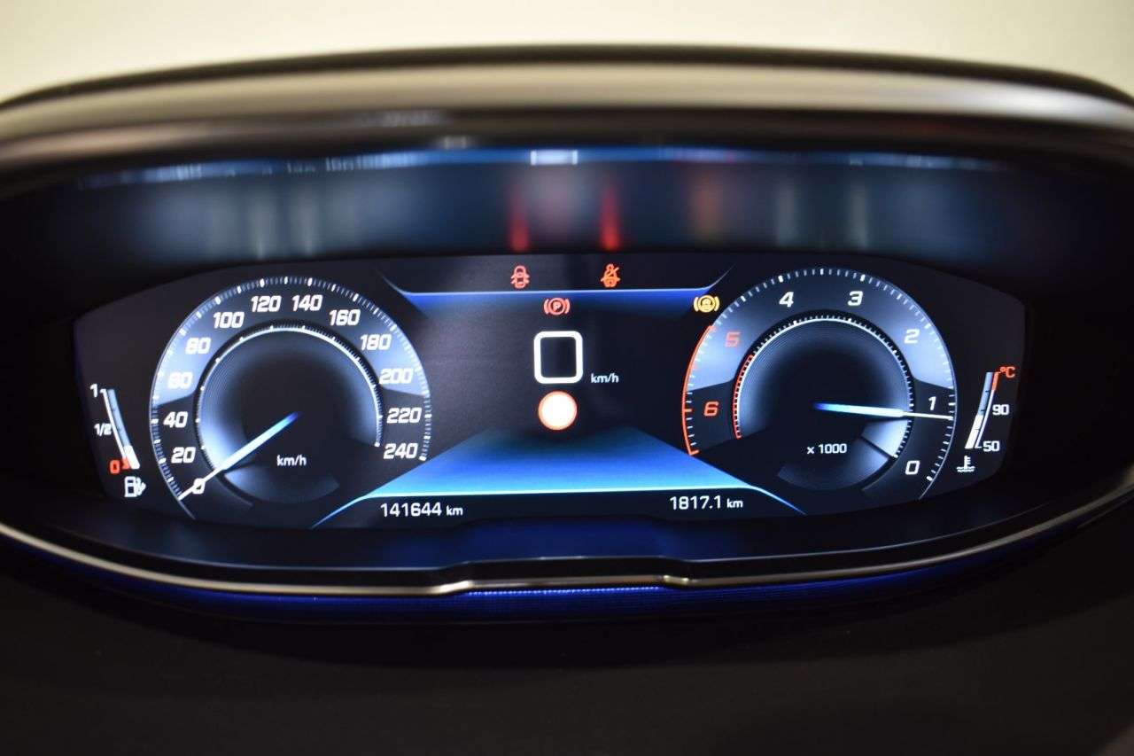 PEUGEOT 5008 en Minoautos