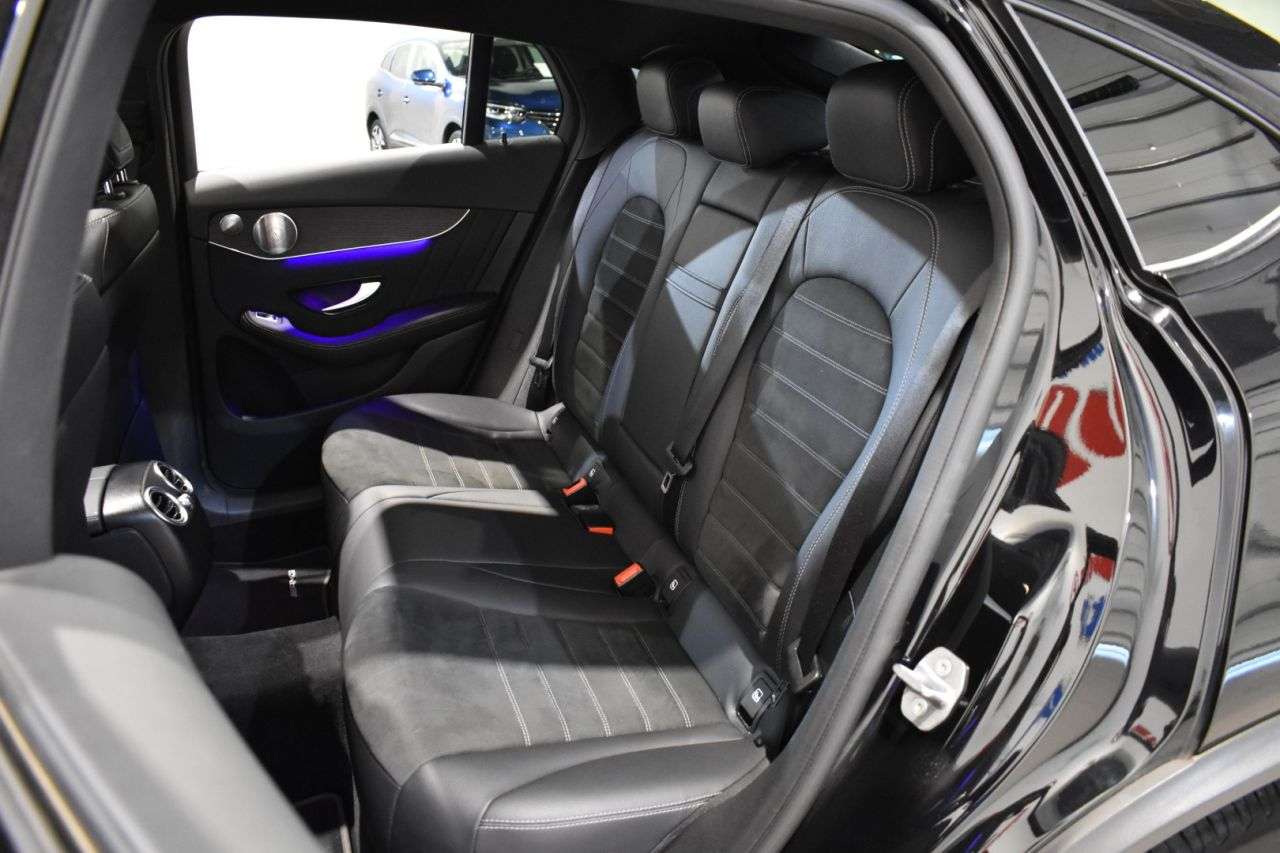 MERCEDES-BENZ GLC COUP� en Minoautos