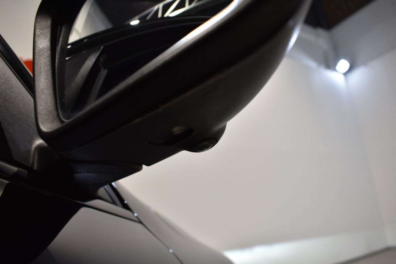 MERCEDES-BENZ GLC COUP� en Minoautos