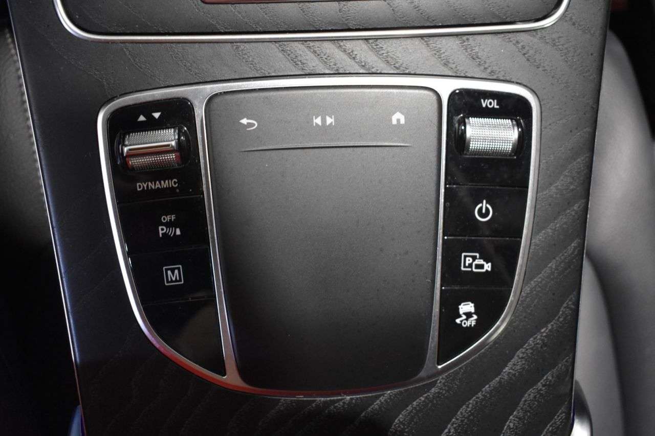 MERCEDES-BENZ CLASE GLC COUP� en Minoautos