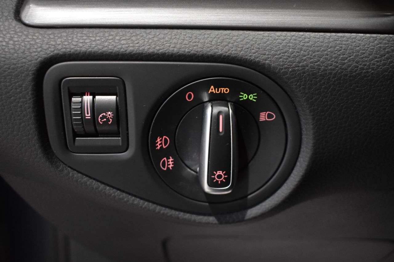 VW SHARAN en Minoautos