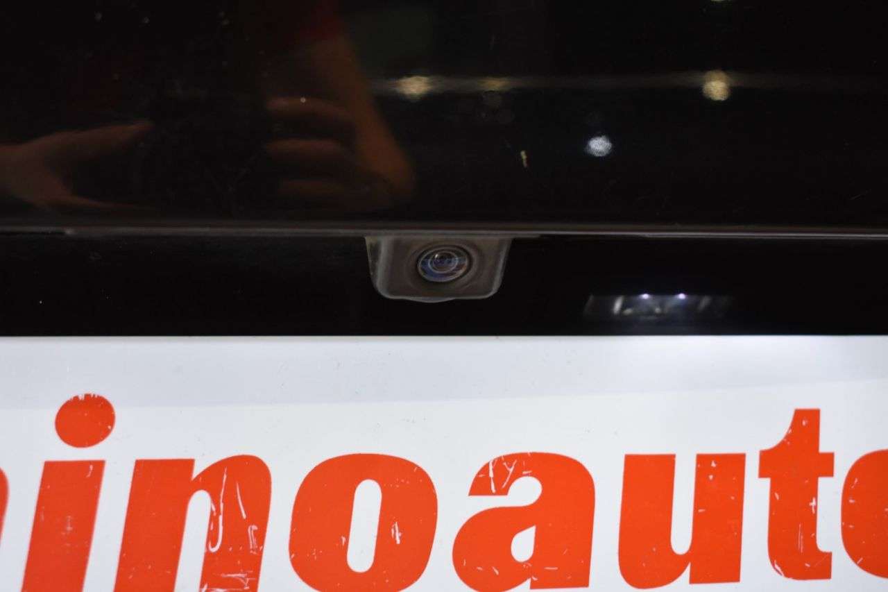 VW SHARAN en Minoautos