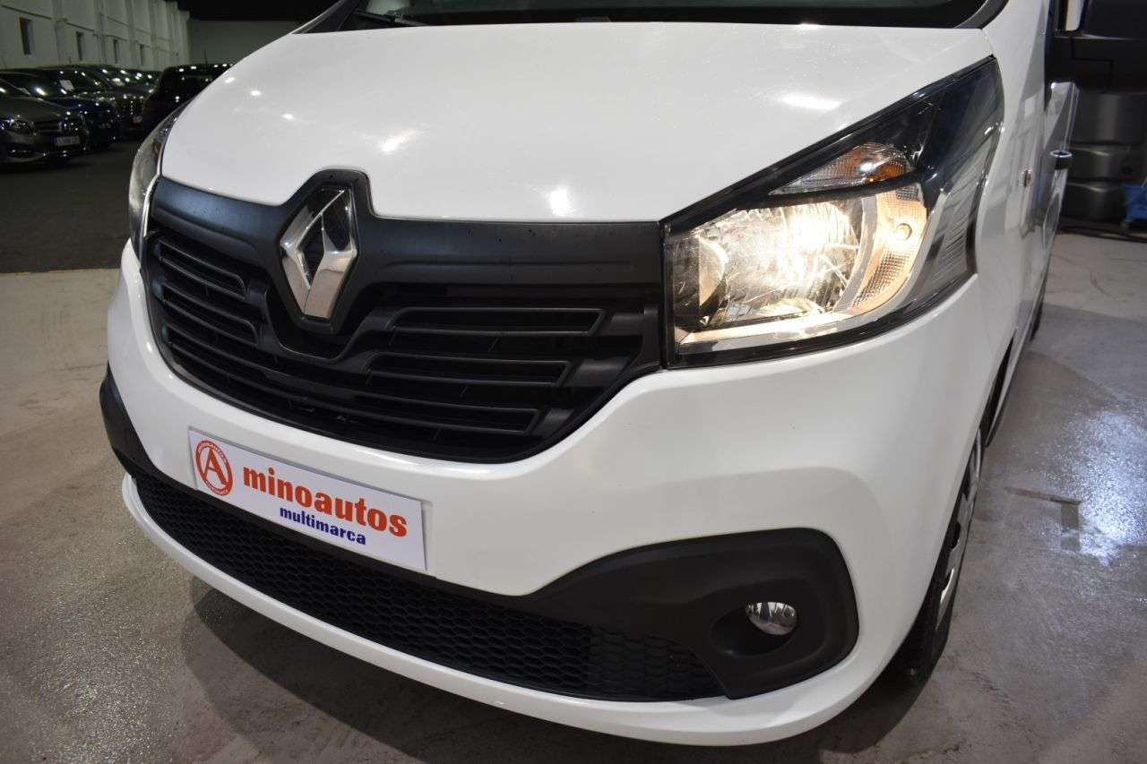 RENAULT TRAFIC en Minoautos