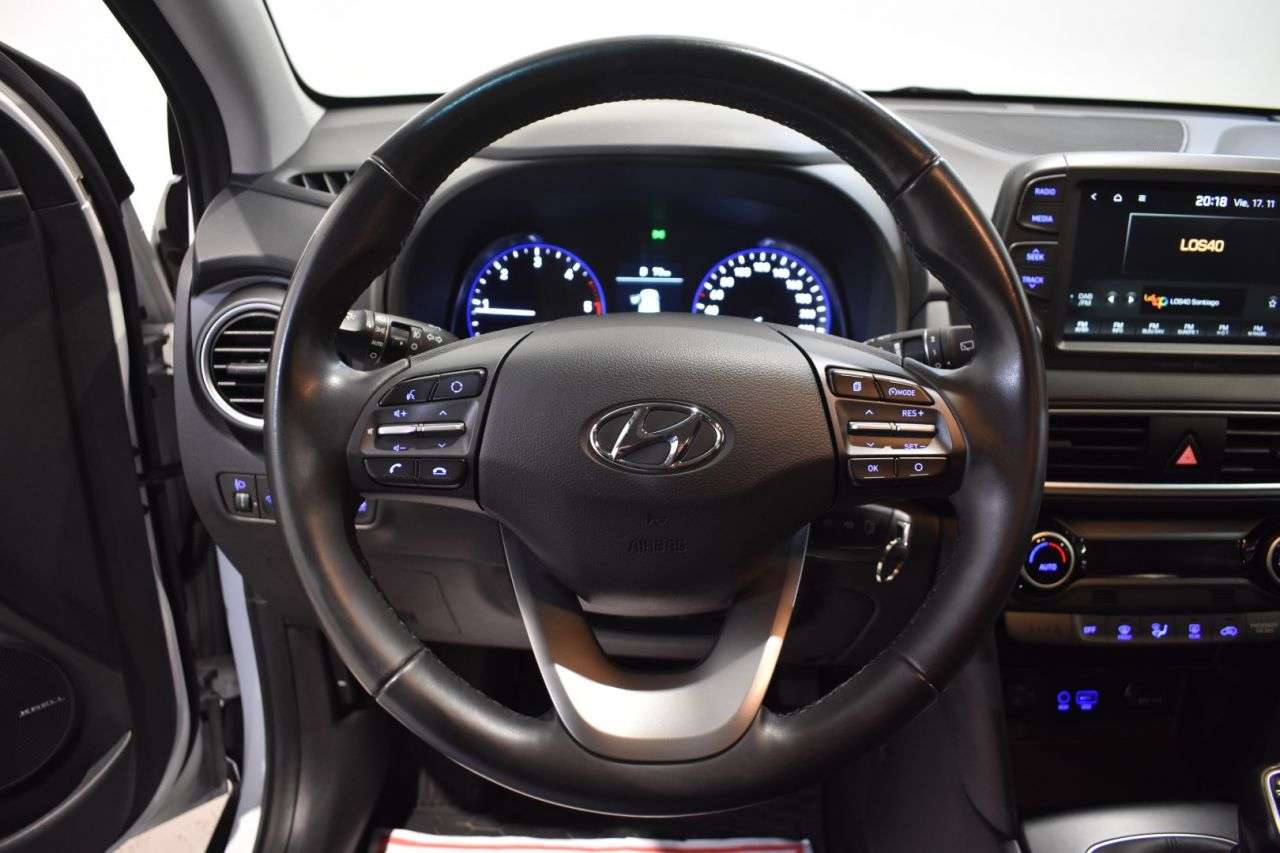 HYUNDAI KONA en Minoautos