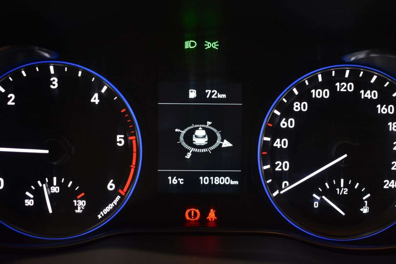 HYUNDAI KONA en Minoautos