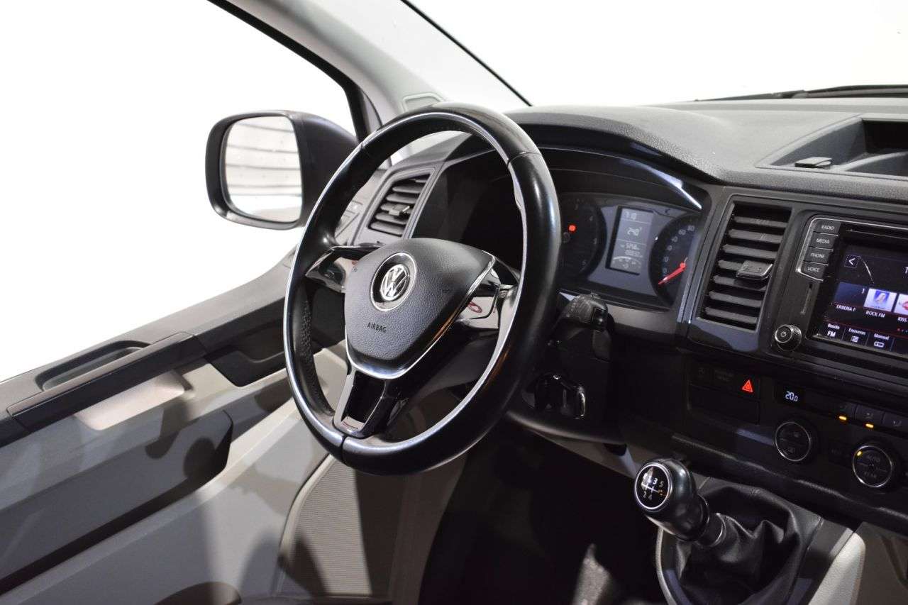 VW CARAVELLE en Minoautos