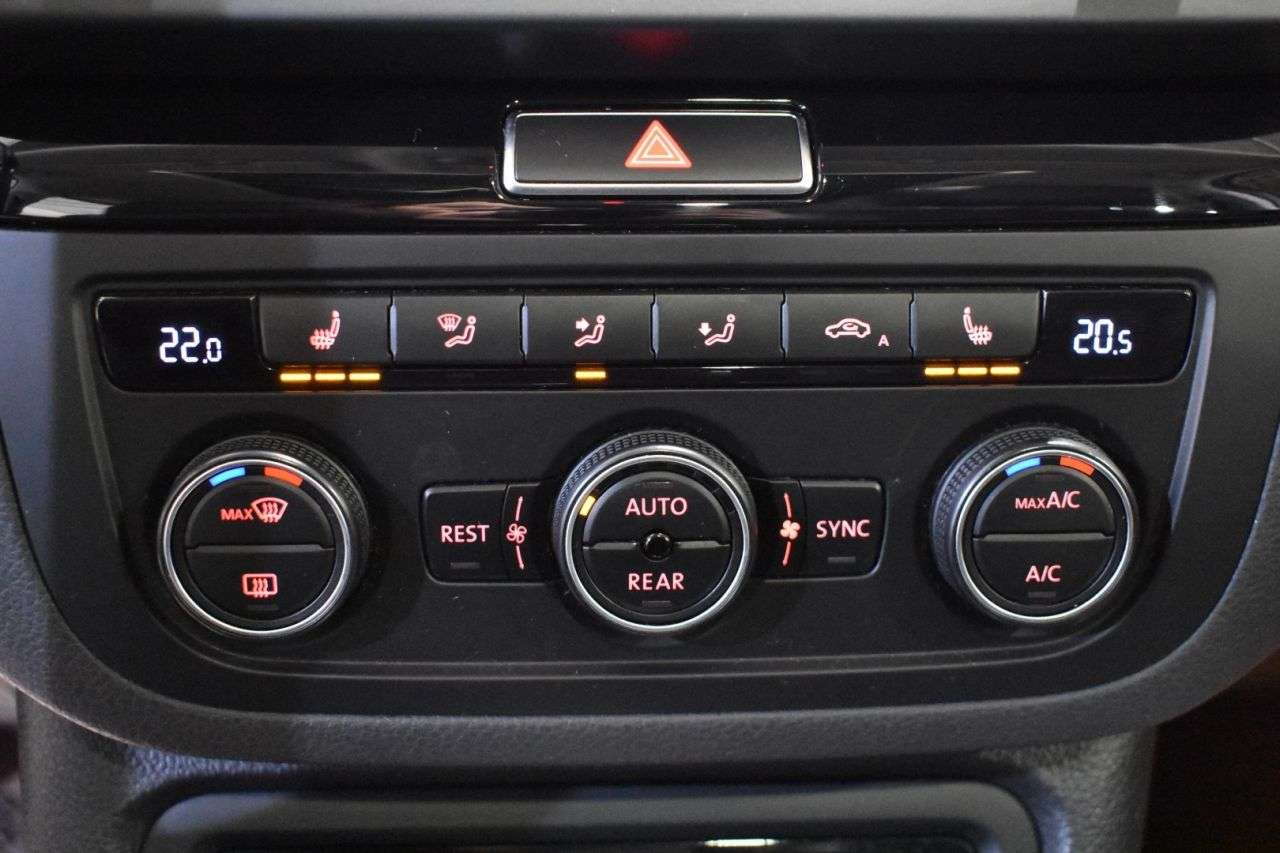 VW SHARAN en Minoautos