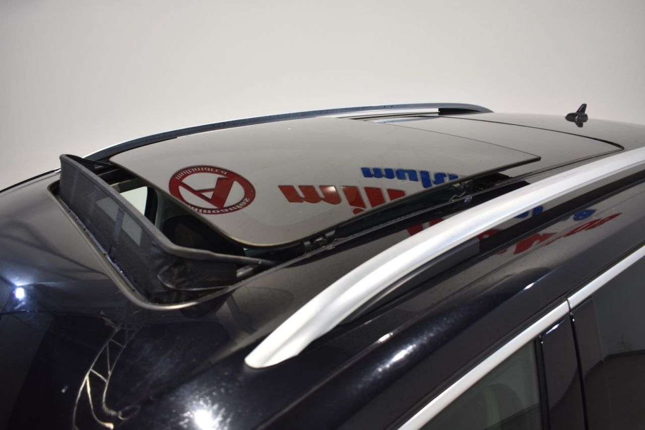 VW SHARAN en Minoautos