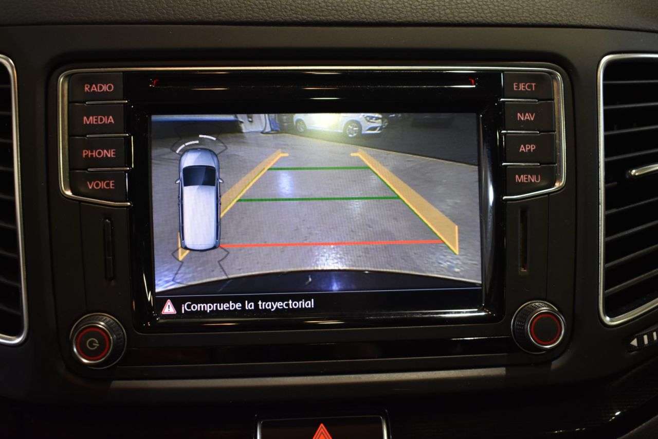 VW SHARAN en Minoautos