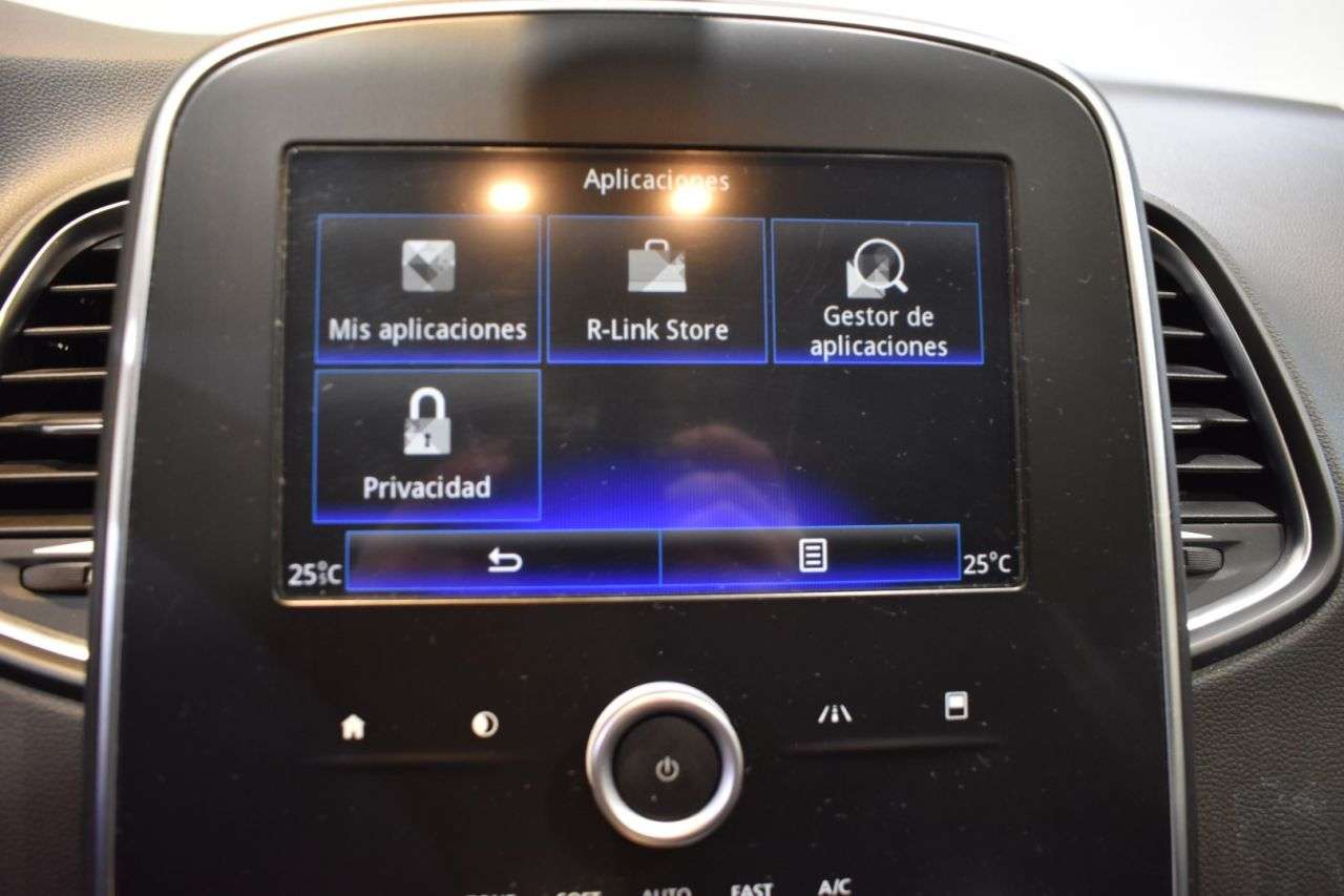 RENAULT SCENIC en Minoautos