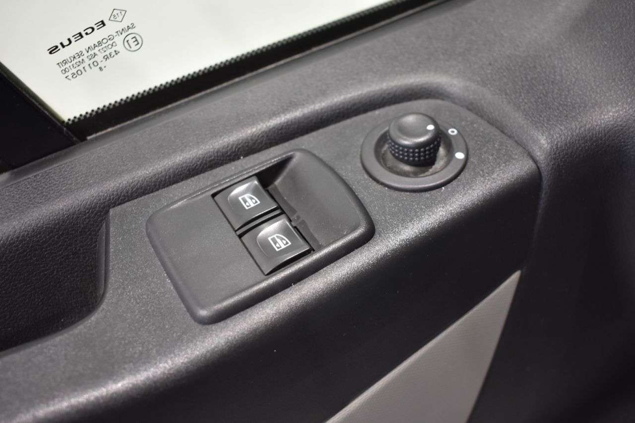 RENAULT TRAFIC en Minoautos