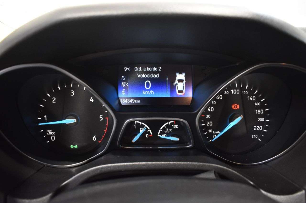 FORD FOCUS en Minoautos