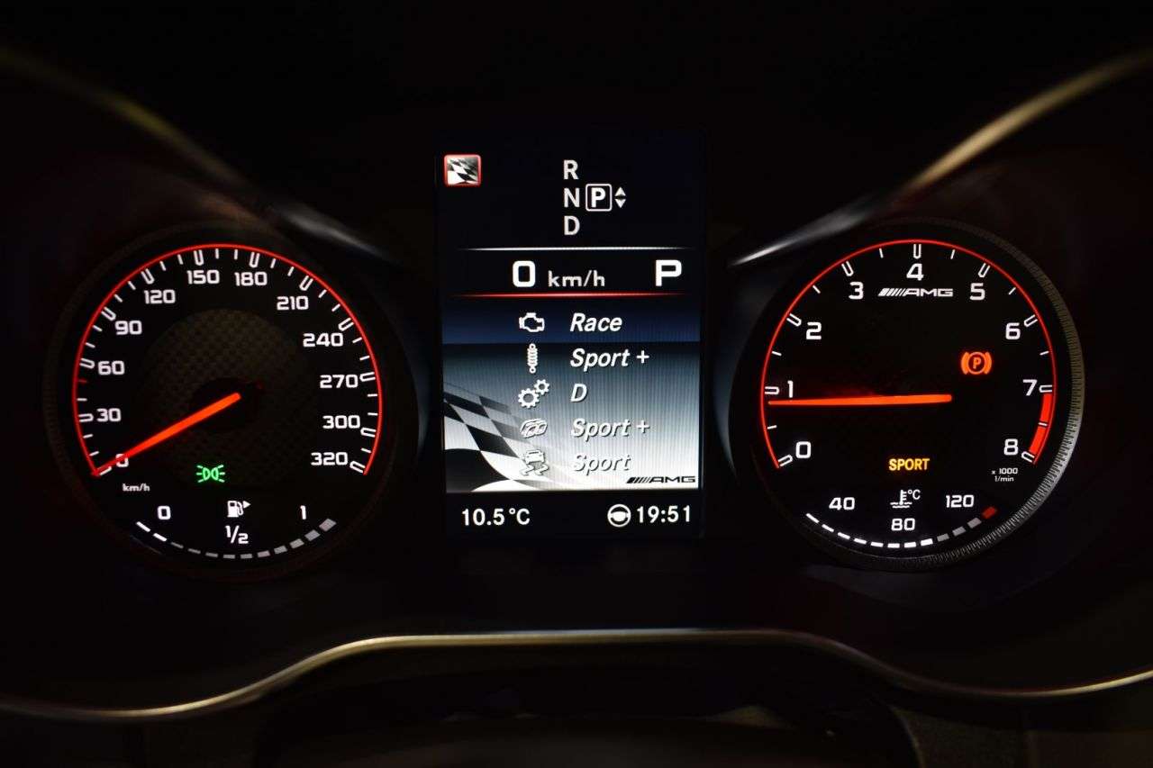 MERCEDES-BENZ CLASE C en Minoautos