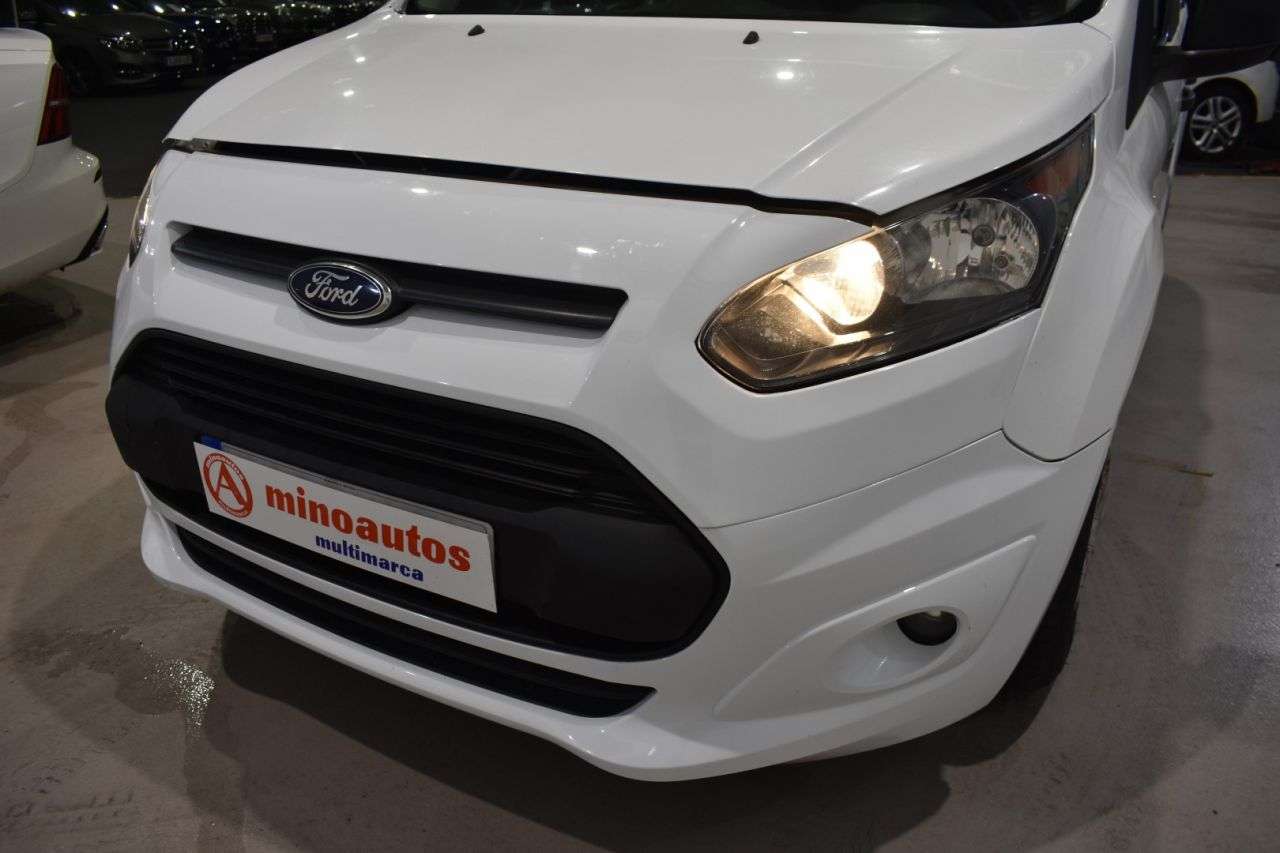 FORD TRANSIT CONNET en Minoautos