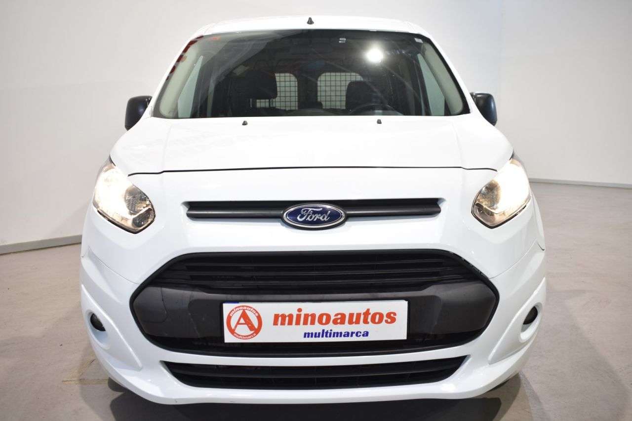 FORD TRANSIT CONNET en Minoautos