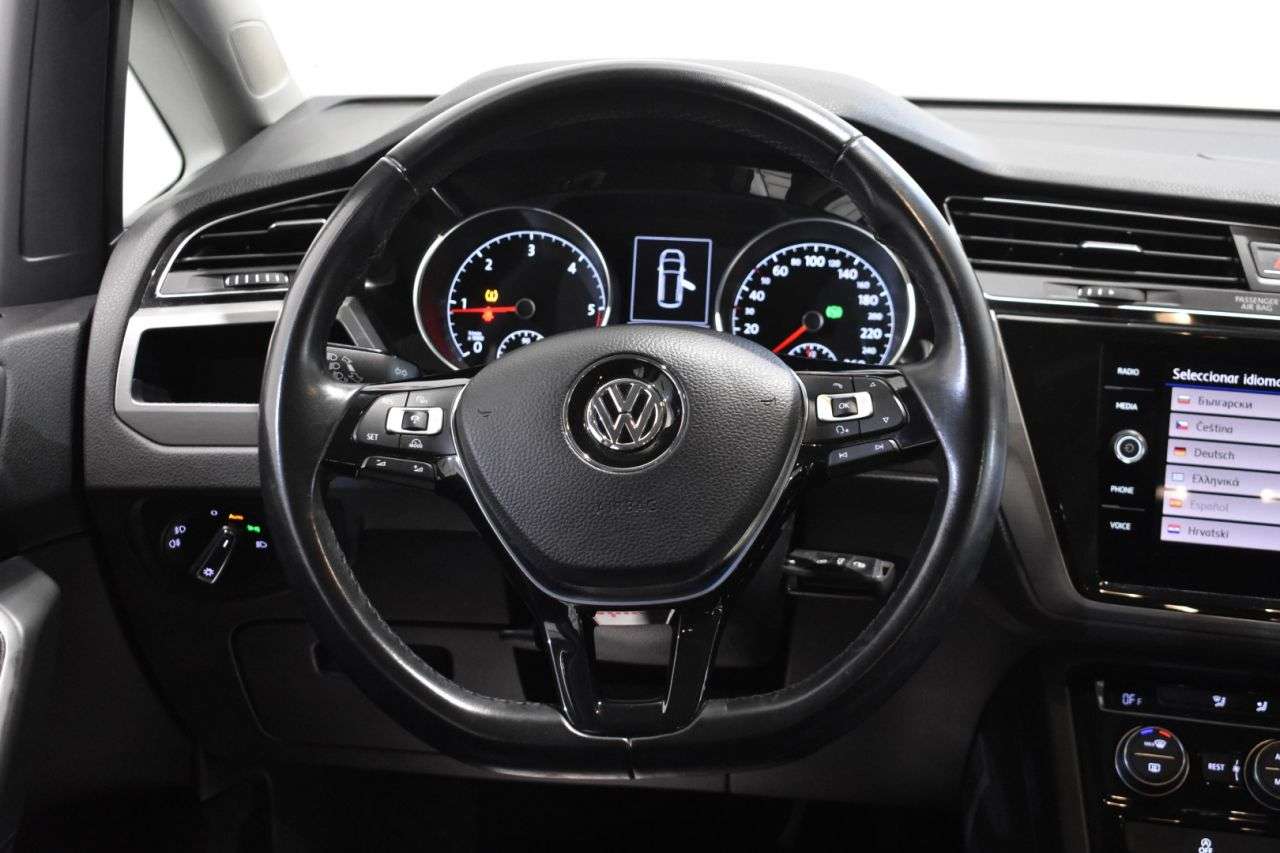 VW TOURAN en Minoautos