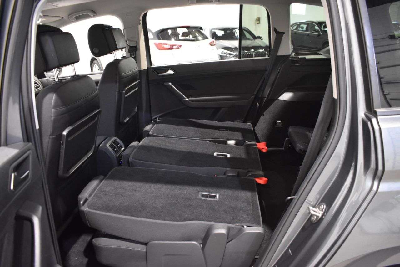 VW TOURAN en Minoautos