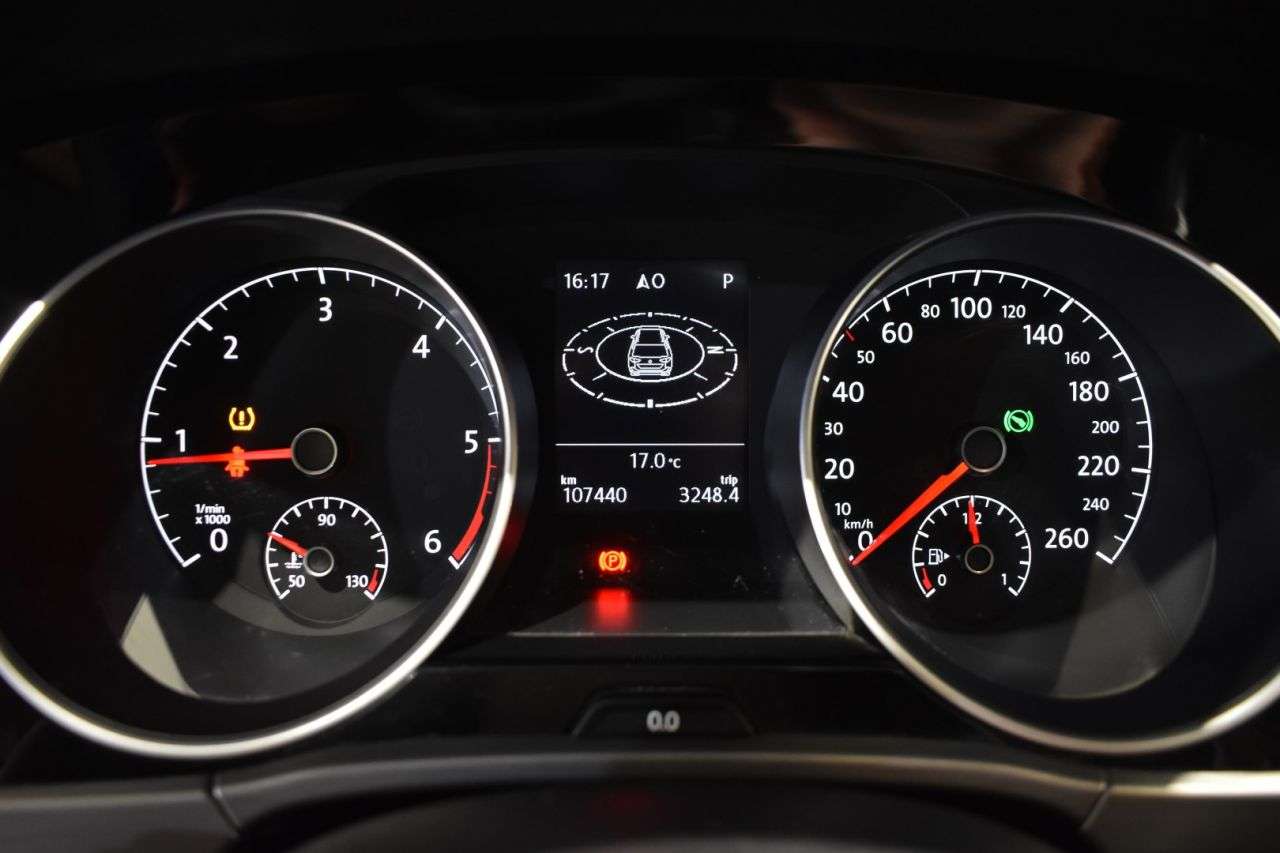 VW TOURAN en Minoautos