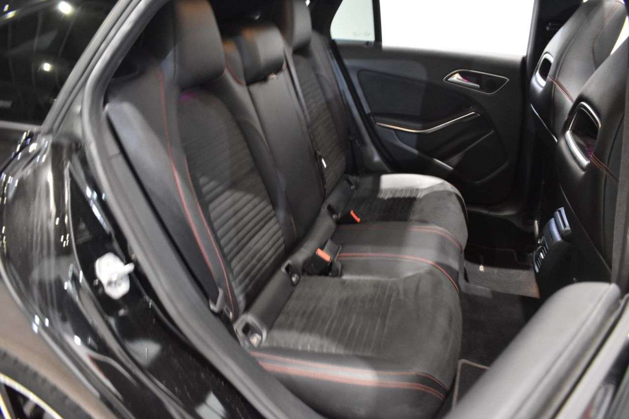MERCEDES-BENZ CLASE CLA en Minoautos