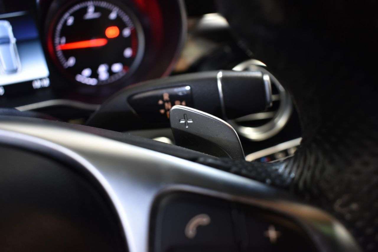 MERCEDES-BENZ CLASE C en Minoautos