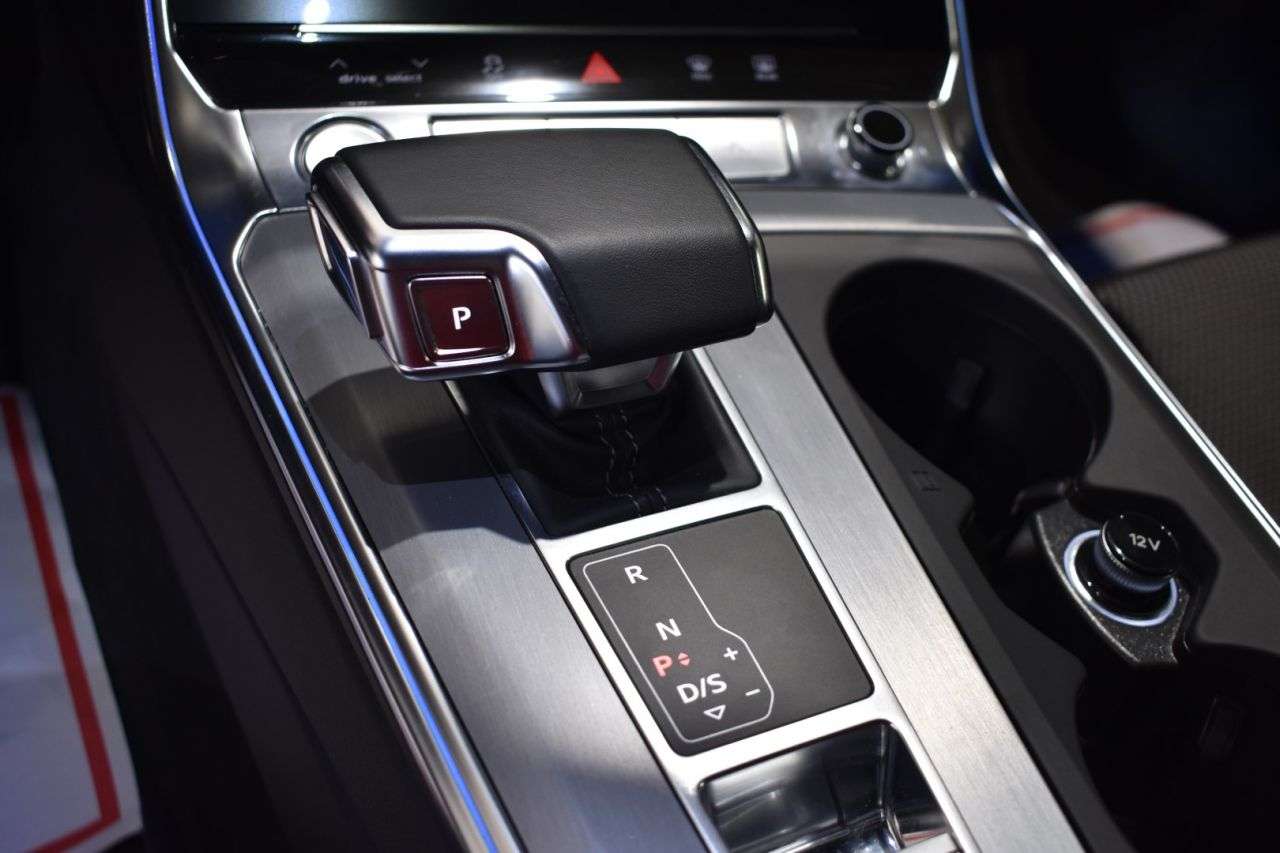 AUDI A6 AVANT en Minoautos