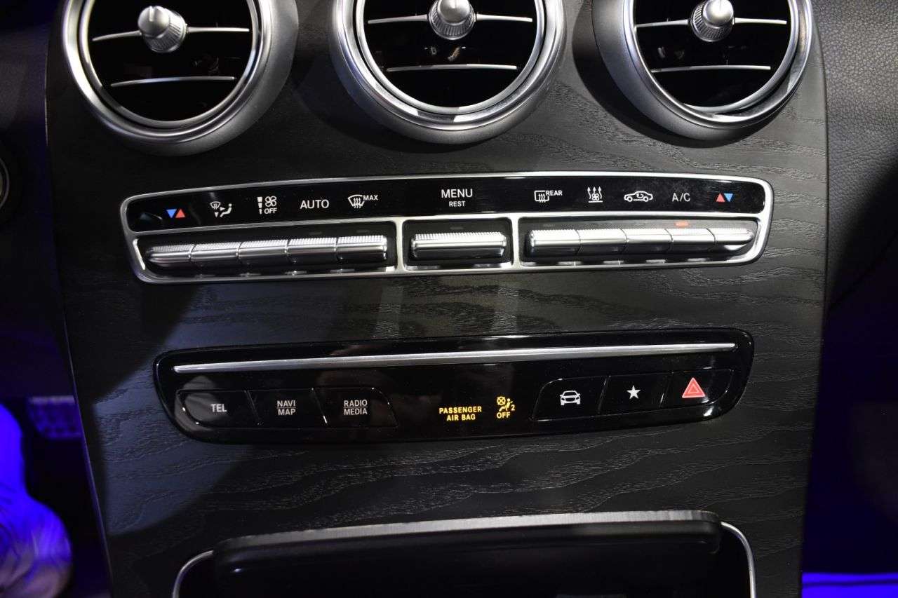 MERCEDES-BENZ CLASE GLC COUP� en Minoautos