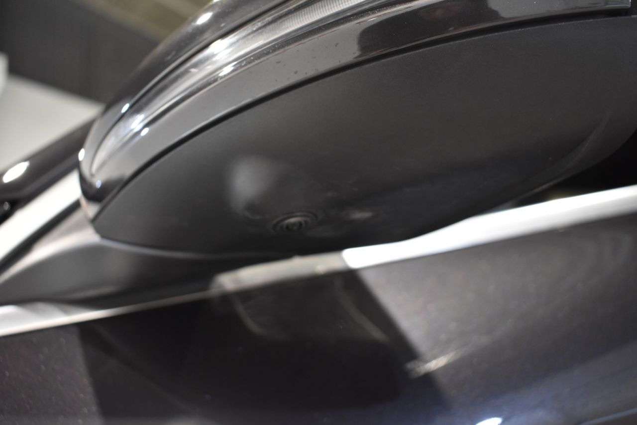 MERCEDES-BENZ CLASE GLC COUP� en Minoautos