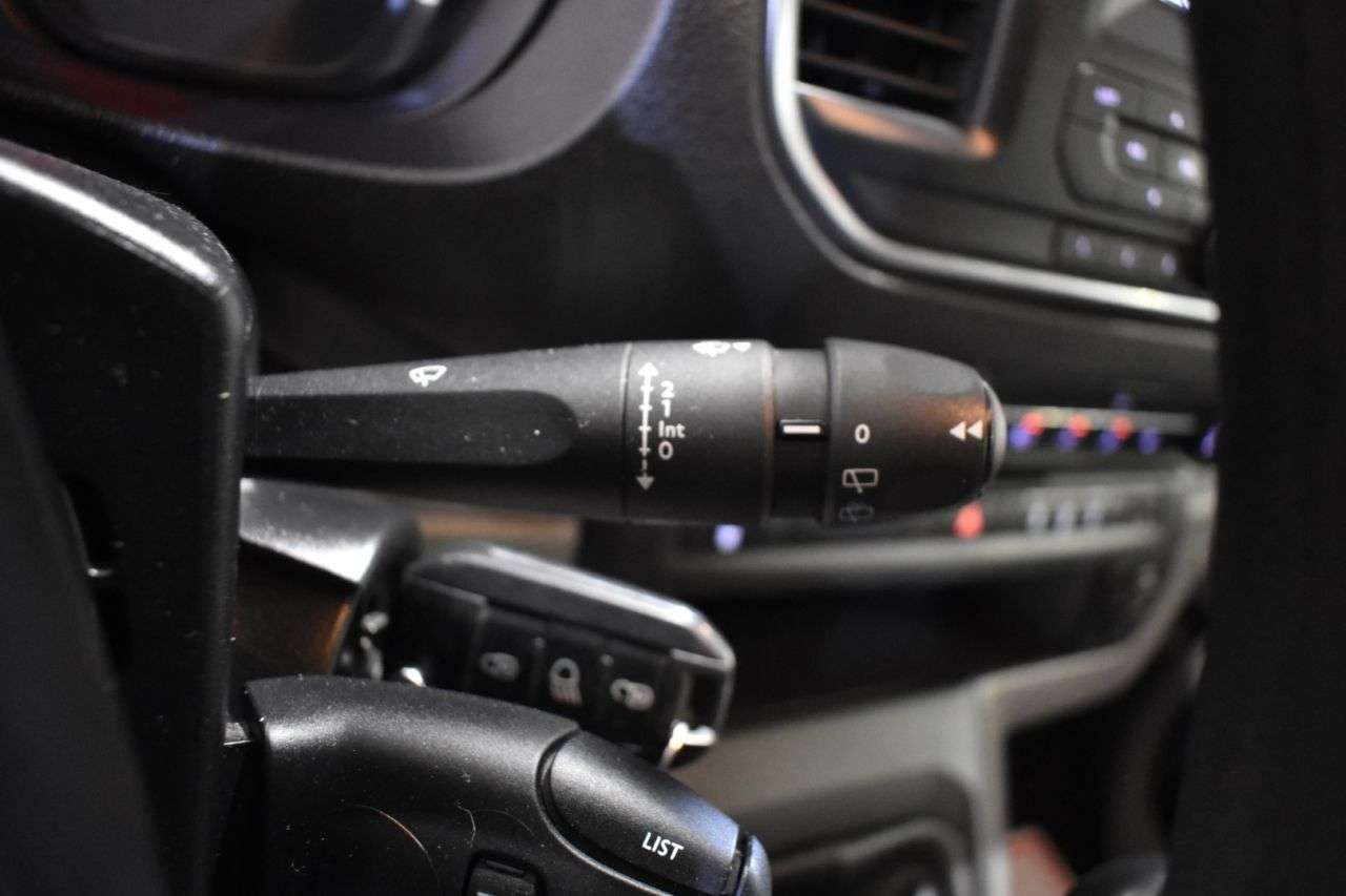 PEUGEOT EXPERT en Minoautos