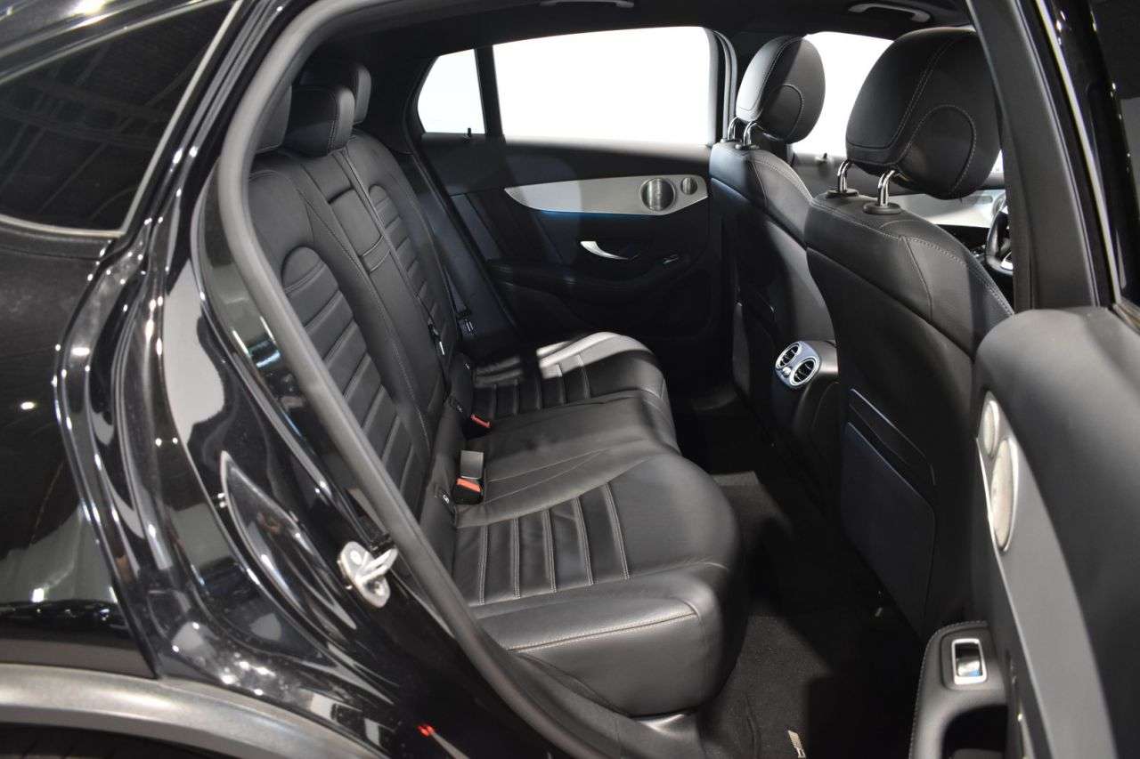 MERCEDES-BENZ GLC COUP� en Minoautos