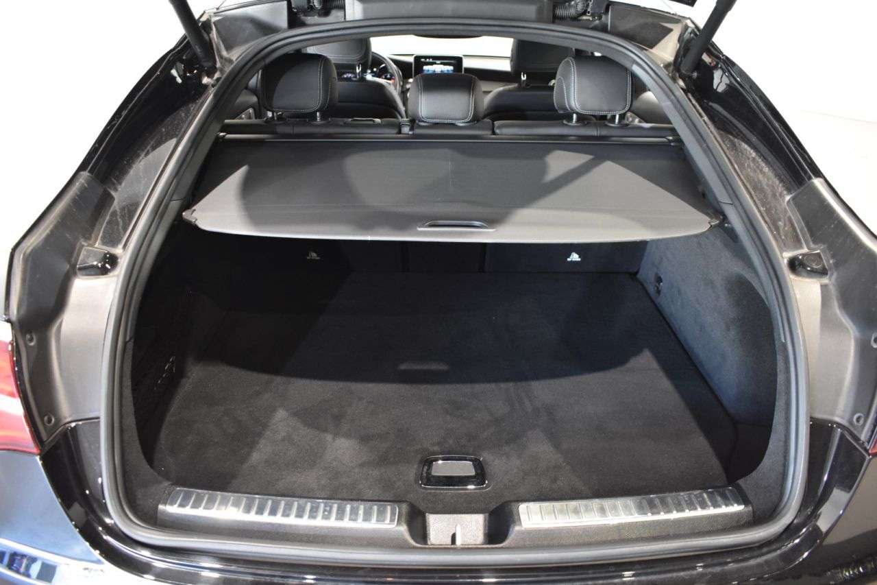 MERCEDES-BENZ GLC COUP� en Minoautos