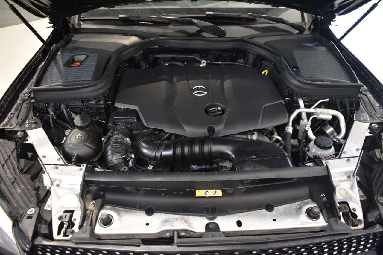 MERCEDES-BENZ GLC COUP� en Minoautos