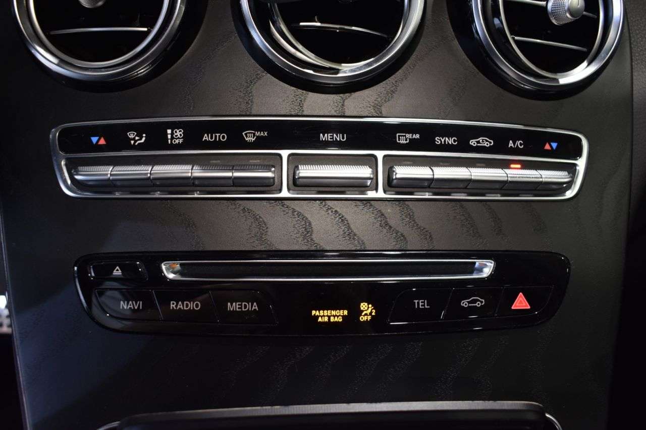 MERCEDES-BENZ GLC COUP� en Minoautos