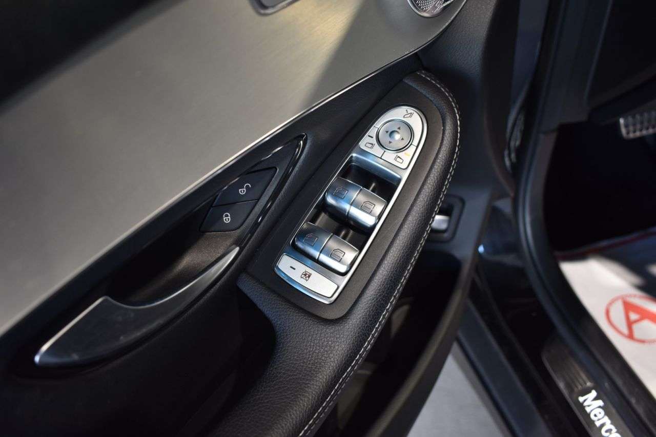 MERCEDES-BENZ GLC COUP� en Minoautos