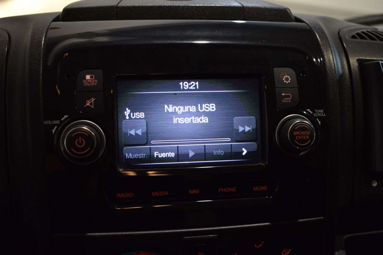 PEUGEOT BOXER en Minoautos