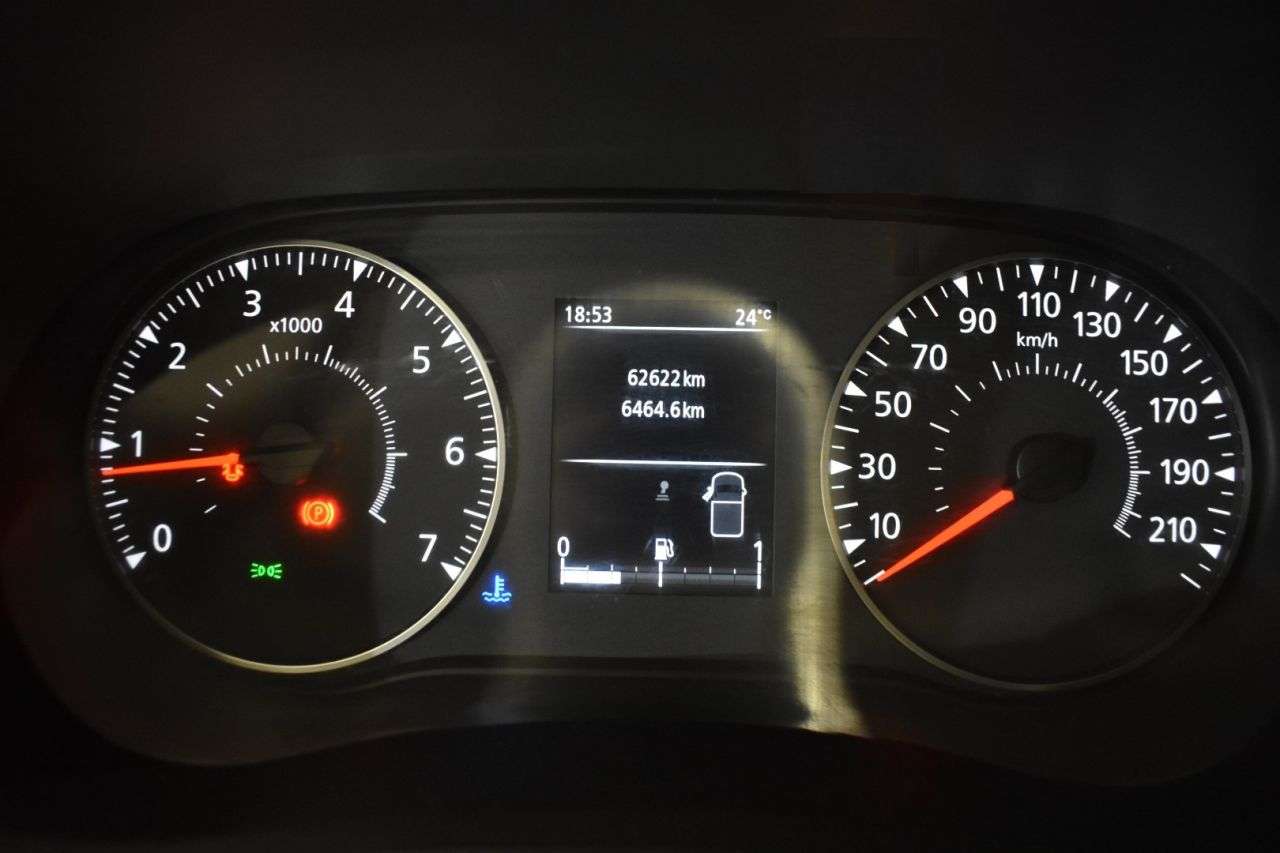 NISSAN NV400 en Minoautos