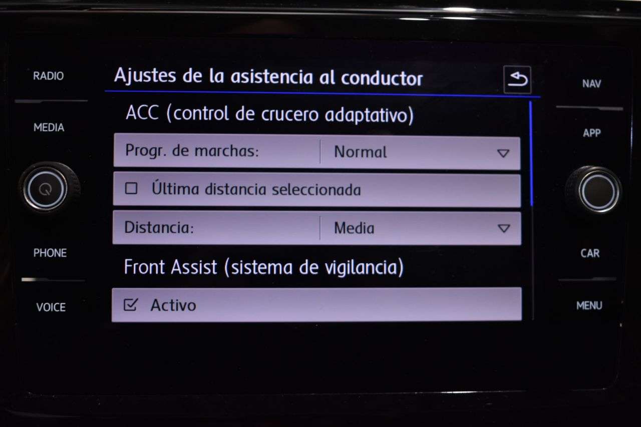 VW TOURAN en Minoautos