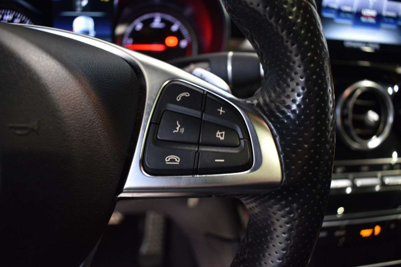 MERCEDES-BENZ GLC COUP� en Minoautos