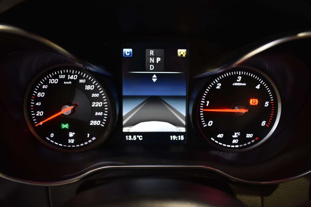 MERCEDES-BENZ GLC COUP� en Minoautos