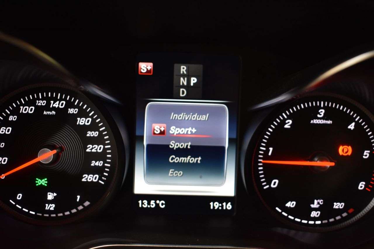 MERCEDES-BENZ GLC COUP� en Minoautos