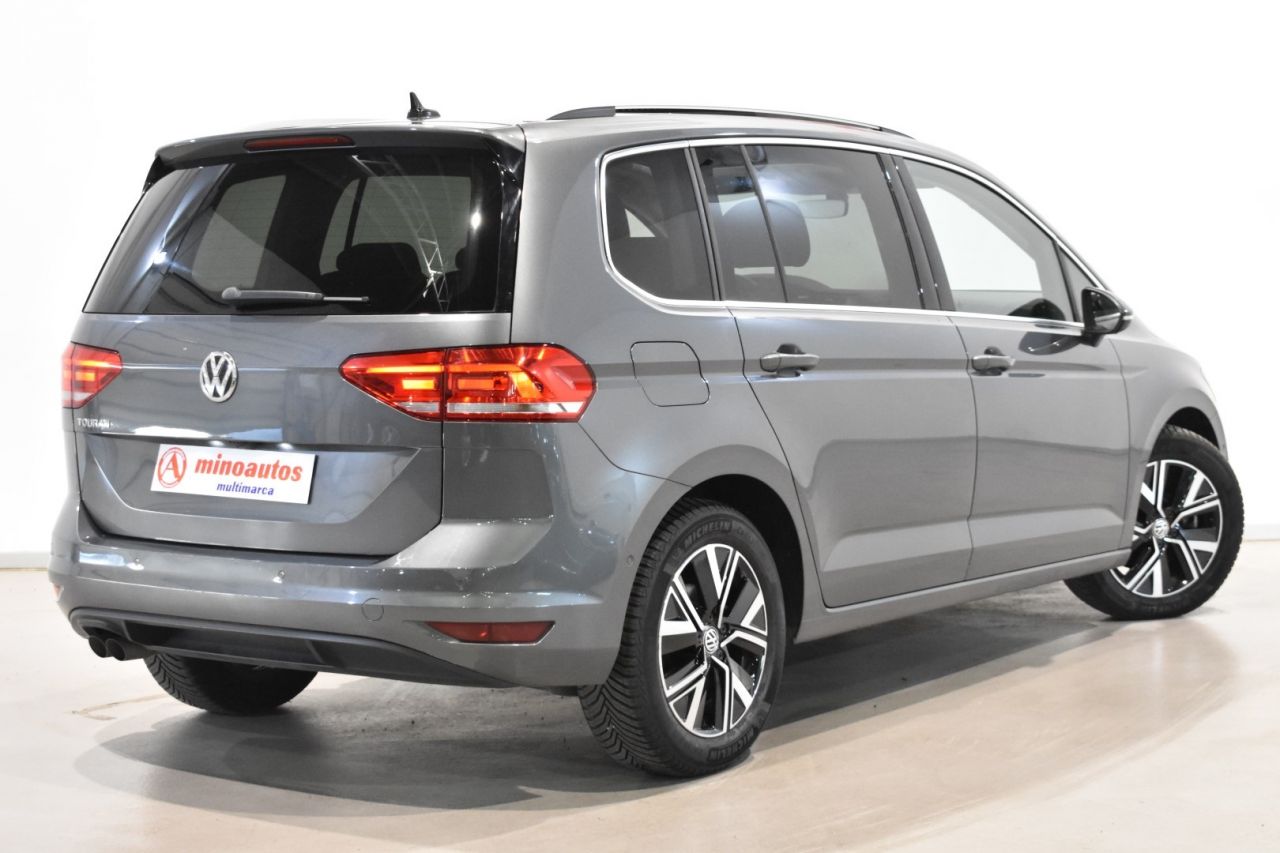 VW TOURAN en Minoautos