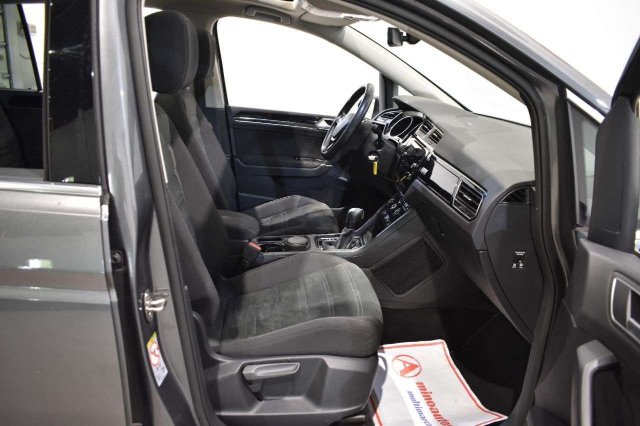 VW TOURAN en Minoautos