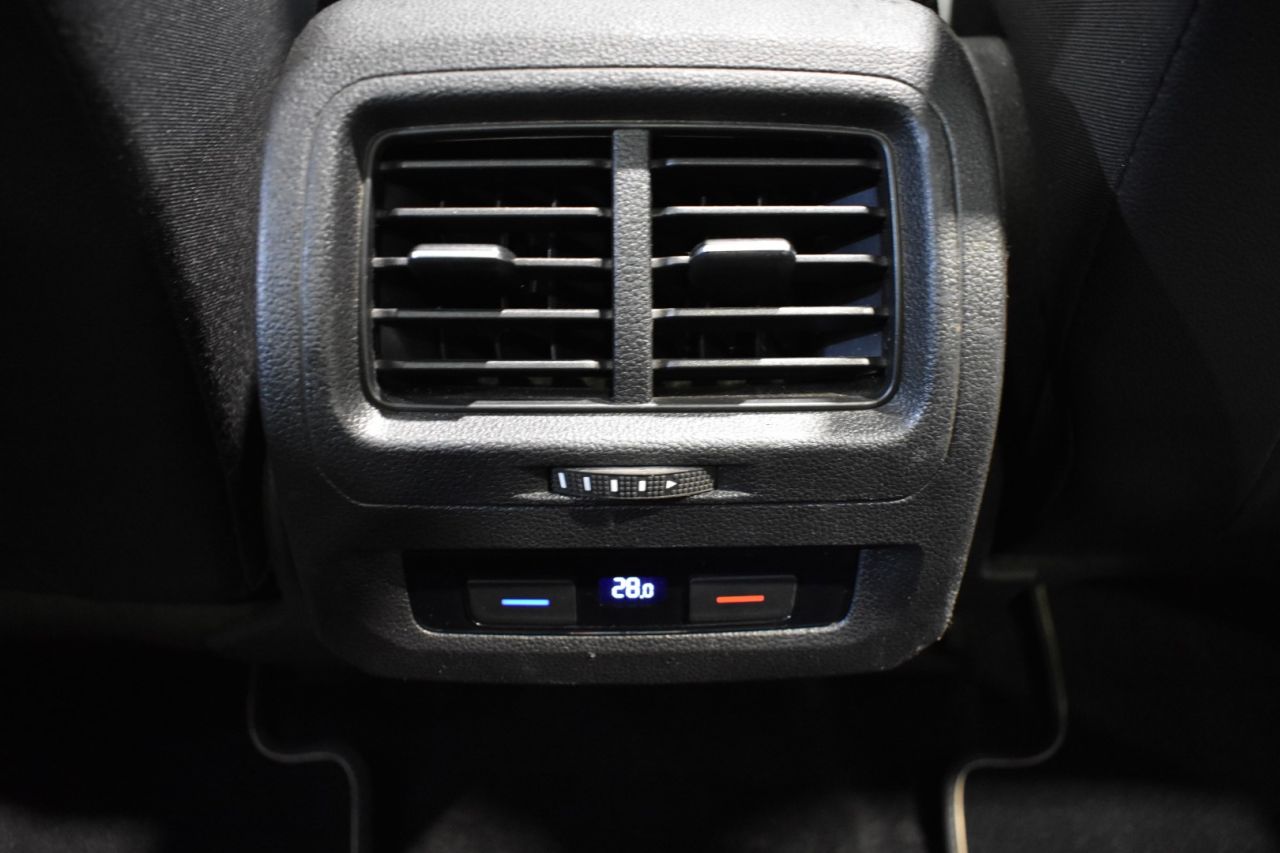 VW TOURAN en Minoautos