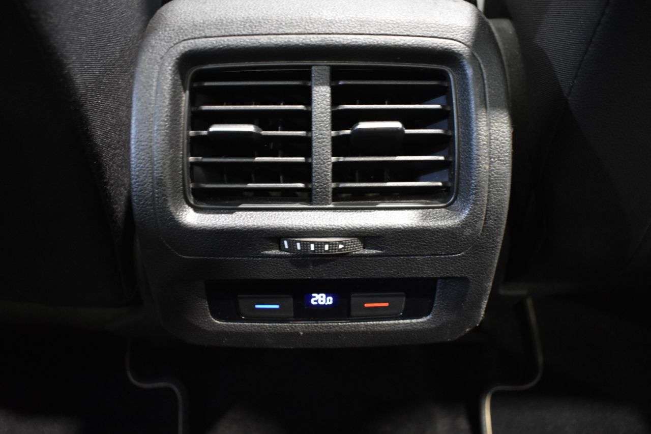 VW TOURAN en Minoautos