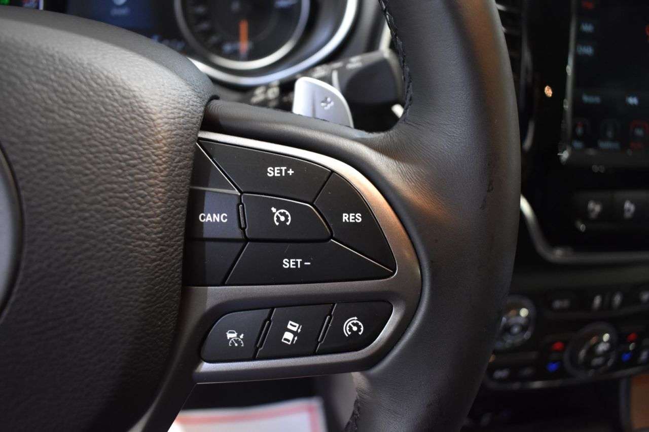 JEEP CHEROKEE en Minoautos