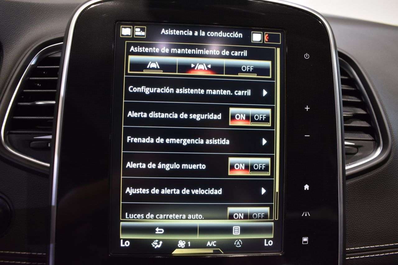 RENAULT GRAND SCENIC en Minoautos
